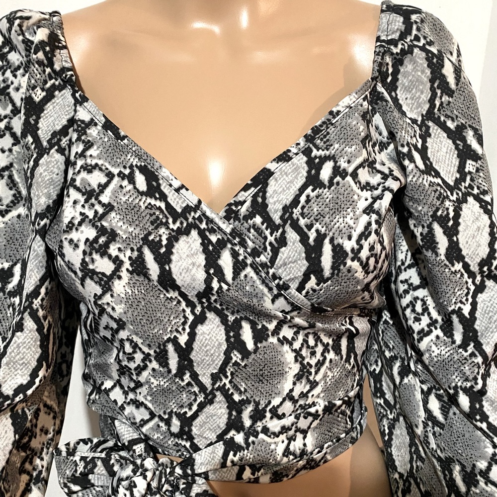 Long Sleeve Crop Top